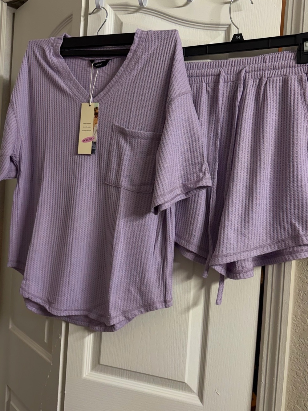 Women's Lavender Waffle Knit Lounge Set - Relaxed V-Neck Top & Shorts